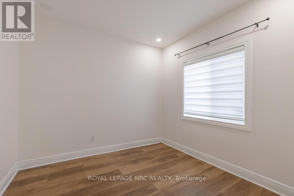21 Trapnell Street, St. Catharines, Ontario  L2R 1B1 - Photo 12 - X13666034