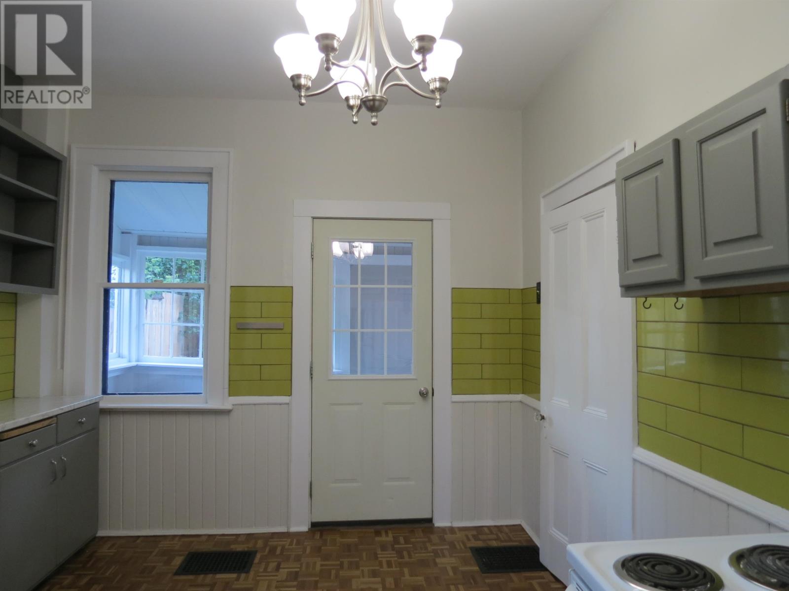 4 Crown St, Thunder Bay, Ontario  P7B 3J6 - Photo 20 - TB2602334