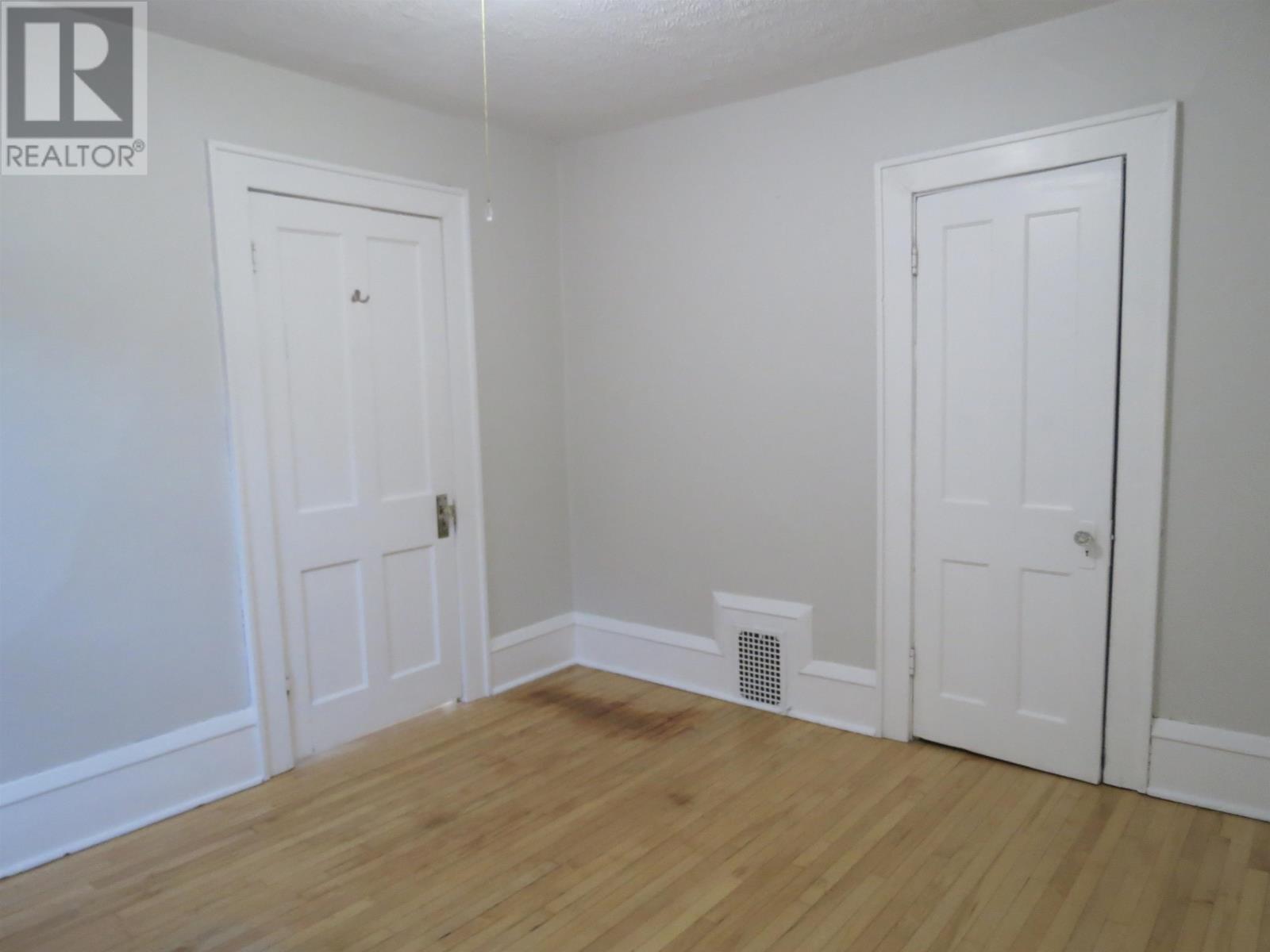 4 Crown St, Thunder Bay, Ontario  P7B 3J6 - Photo 34 - TB2602334