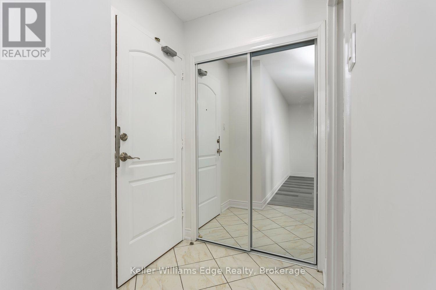 608 - 3145 Queen Frederica Drive, Mississauga, Ontario  L4Y 3A7 - Photo 2 - W13665994