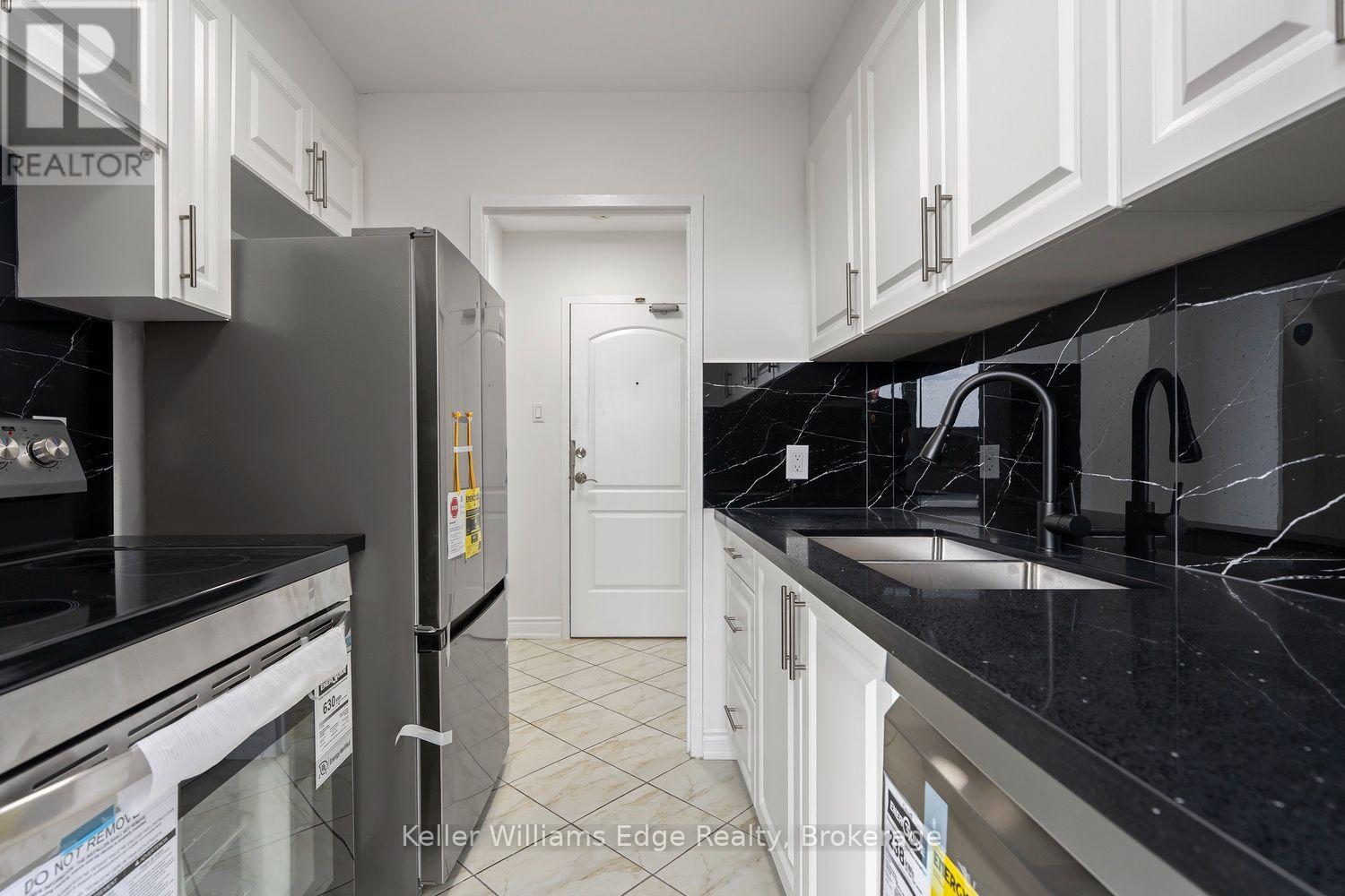 608 - 3145 Queen Frederica Drive, Mississauga, Ontario  L4Y 3A7 - Photo 3 - W13665994