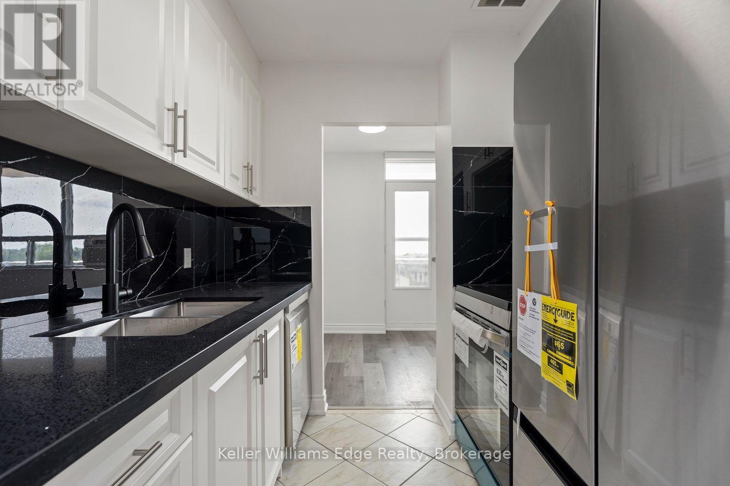 608 - 3145 Queen Frederica Drive, Mississauga, Ontario  L4Y 3A7 - Photo 5 - W13665994