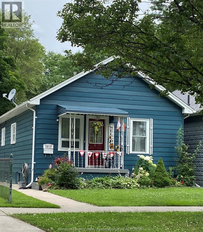 MLS# 26019592: 3612 KING, Windsor, Canada