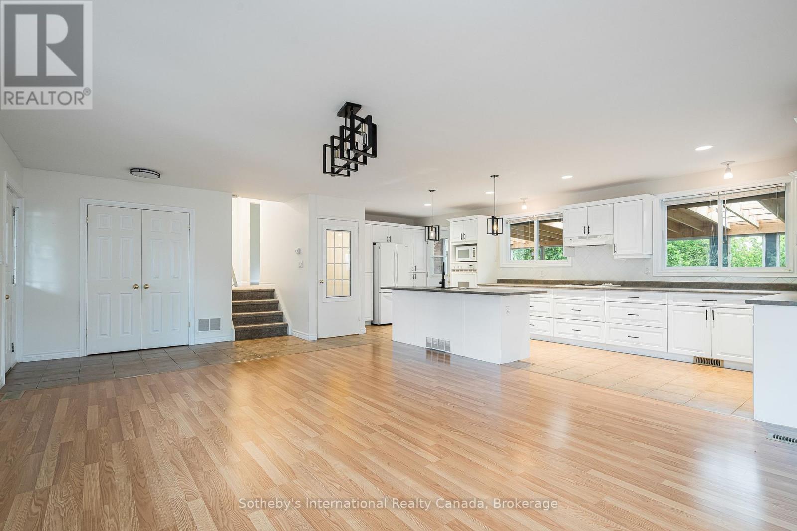7 Whipps Court, Collingwood, Ontario  L9Y 4B7 - Photo 13 - S13665922