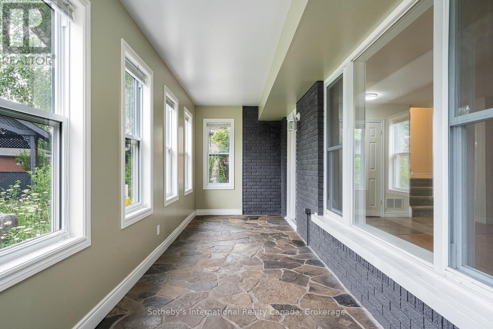 7 Whipps Court, Collingwood, Ontario  L9Y 4B7 - Photo 7 - S13665922