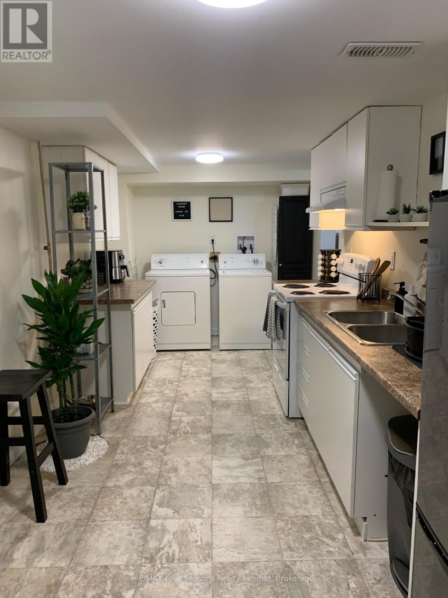 Unit 2 - 57 Courtice Crescent, Collingwood, Ontario  L9Y 4N7 - Photo 2 - S13666010
