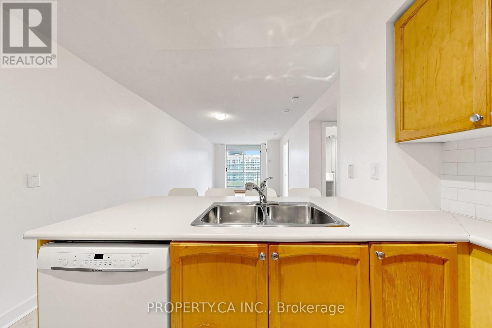 613 - 50 Lynn Williams Street, Toronto, Ontario  M6K 3R9 - Photo 8 - C13665756