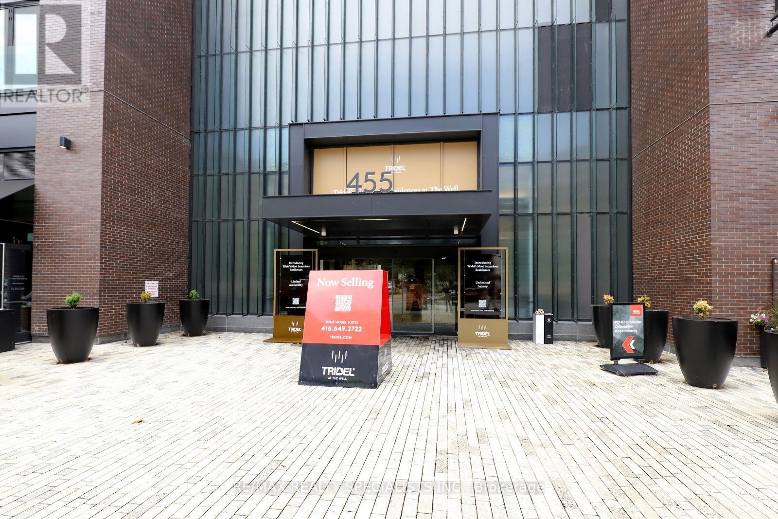 704 - 455 Wellington Street W, Toronto, Ontario  M5V 0V3 - Photo 3 - C13665872