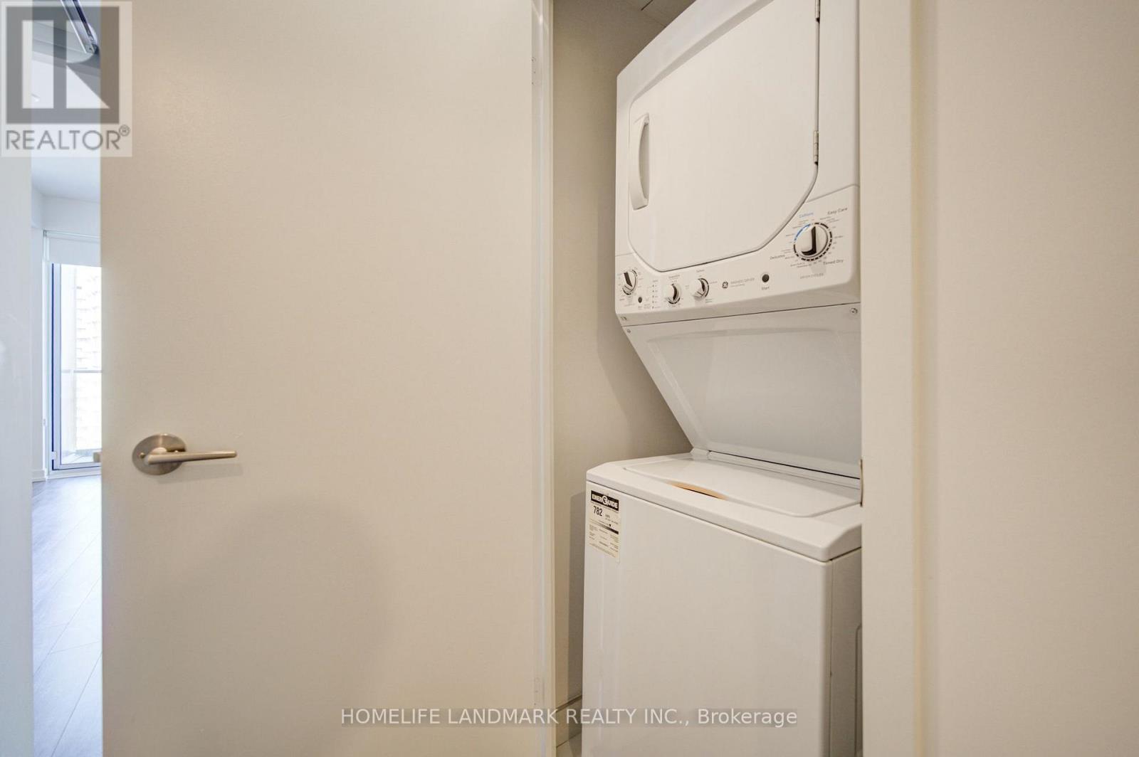 1421 - 20 Edward Street, Toronto, Ontario M5G 1C9 - Photo 6 - C13665902