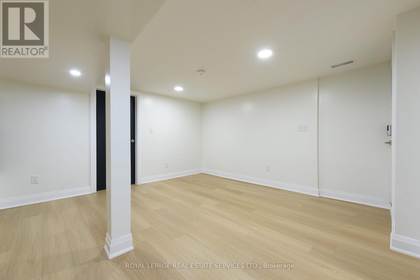 Lower - 81 Major Street, Toronto, Ontario  M5S 2K9 - Photo 3 - C13665976