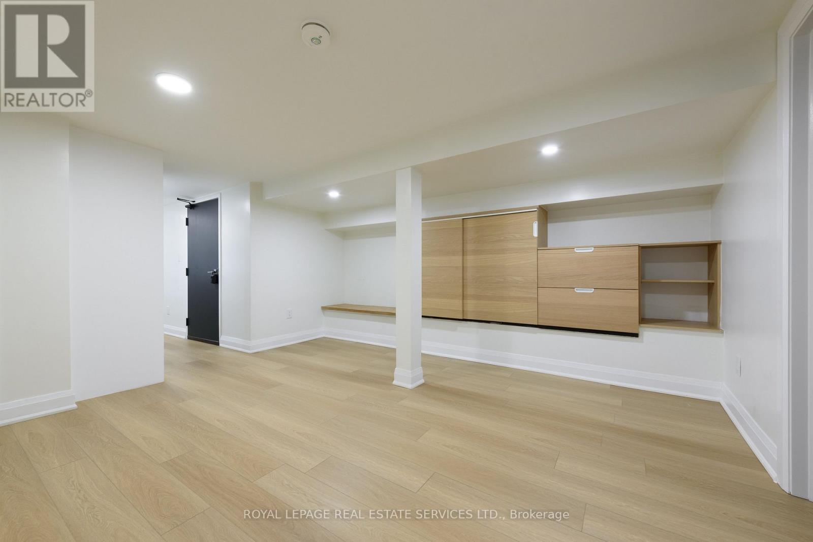 Lower - 81 Major Street, Toronto, Ontario  M5S 2K9 - Photo 4 - C13665976