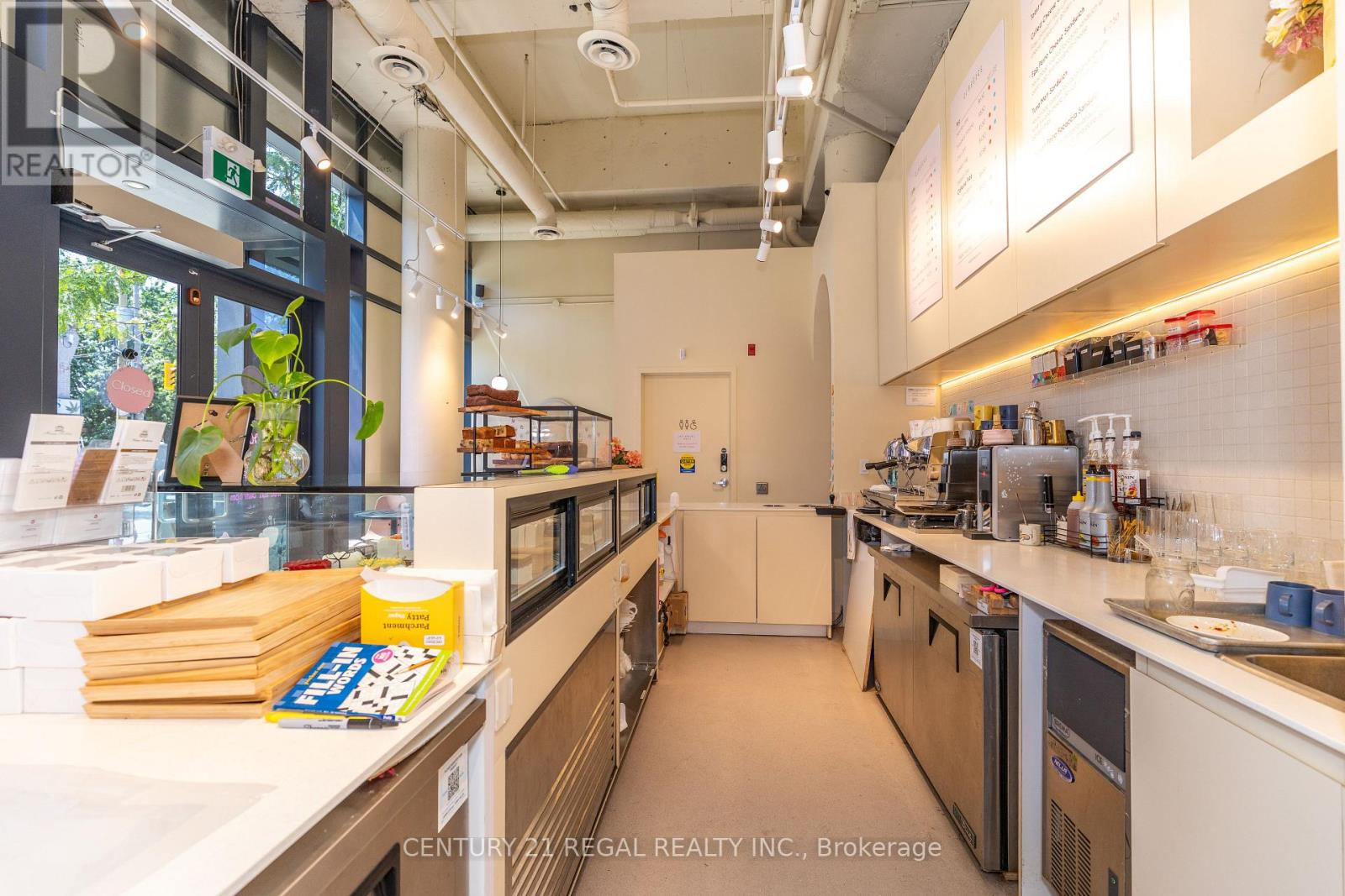 862 Dundas Street W, Toronto, Ontario  M6J 1V5 - Photo 14 - C13666020