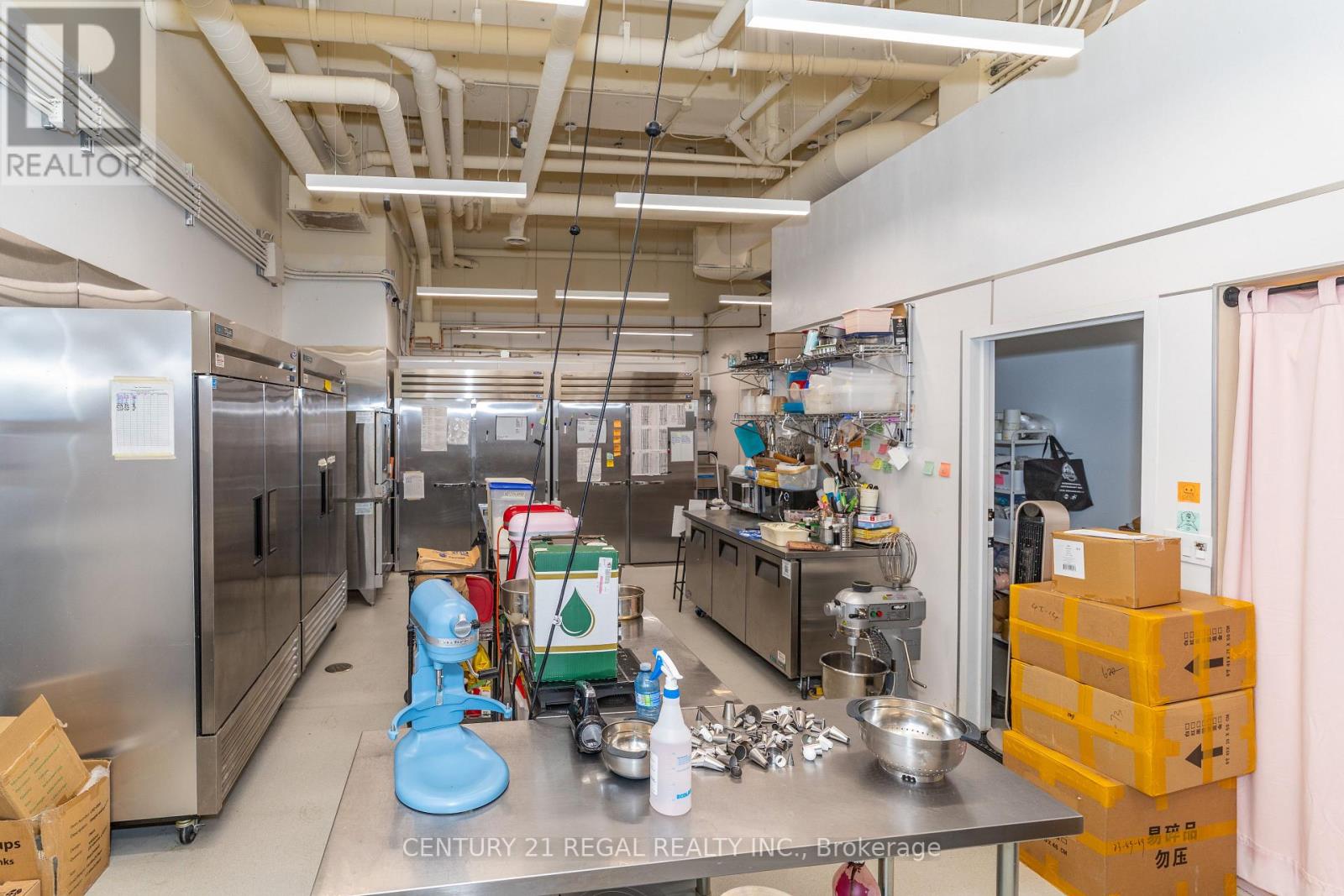 862 Dundas Street W, Toronto, Ontario  M6J 1V5 - Photo 16 - C13666020