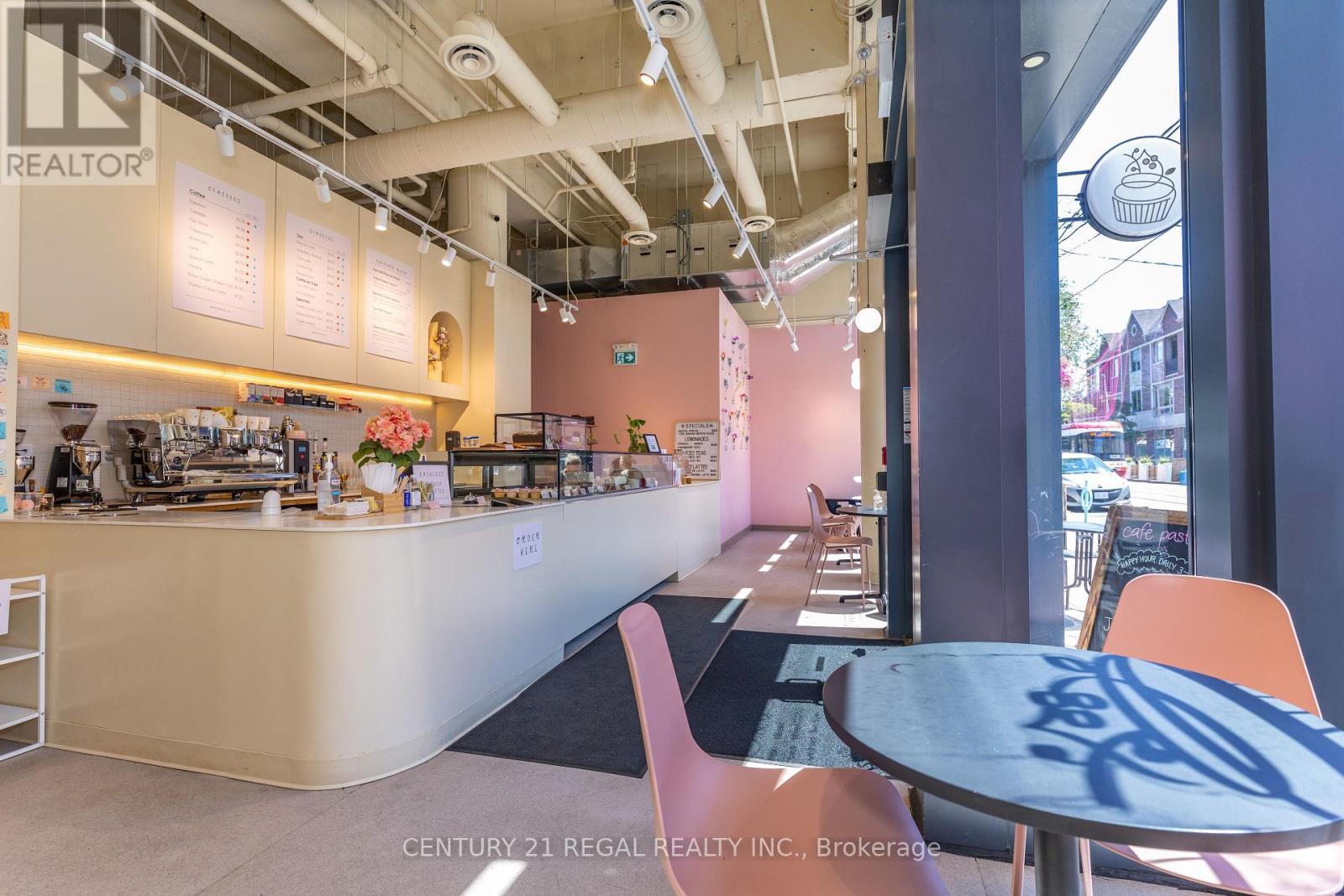 862 Dundas Street W, Toronto, Ontario  M6J 1V5 - Photo 3 - C13666020