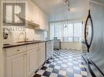 905 - 7 Bishop Avenue, Toronto, Ontario  M2M 4J4 - Photo 10 - C13666022