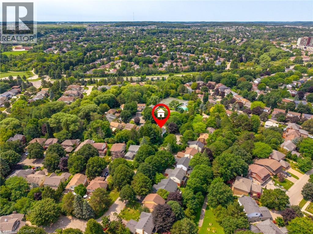 243 Tatlock Court, Waterloo, Ontario  N2L 5Y6 - Photo 47 - 40854816