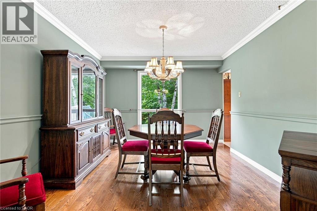 243 Tatlock Court, Waterloo, Ontario  N2L 5Y6 - Photo 9 - 40854816