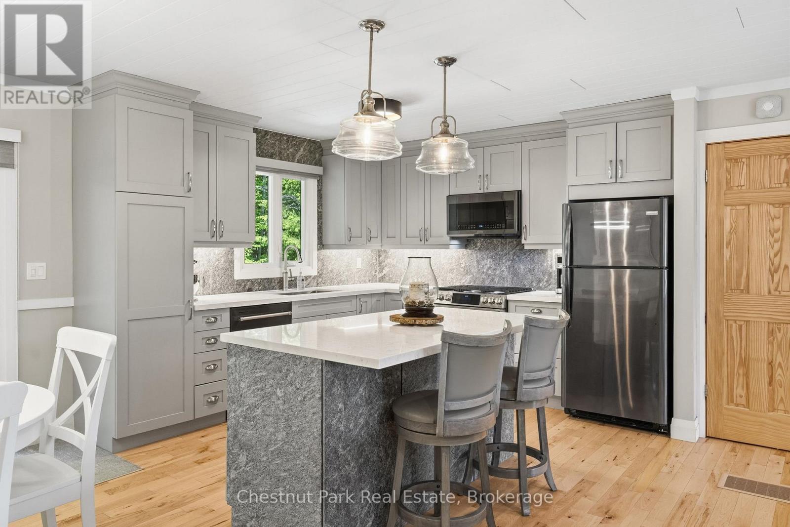 22 Morgan Heights Drive, Huntsville (Chaffey), Ontario  P1H 1B7 - Photo 11 - X13665826