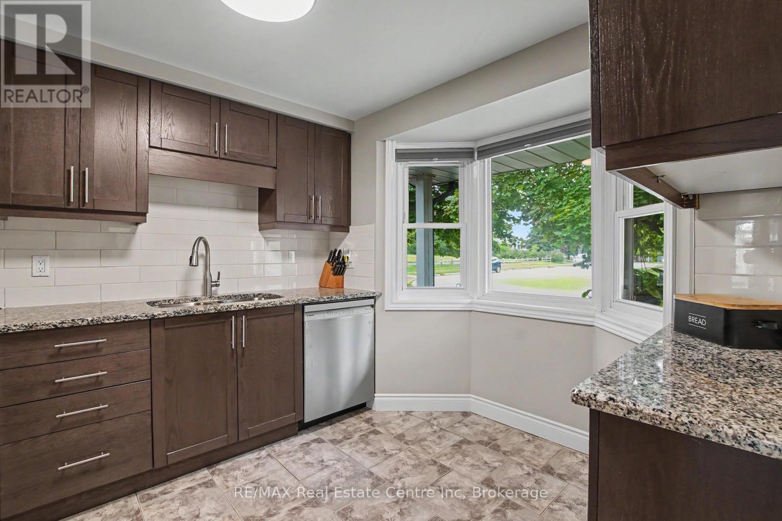 148 Carter Crescent, Cambridge, Ontario  N1R 6A9 - Photo 5 - X13665938