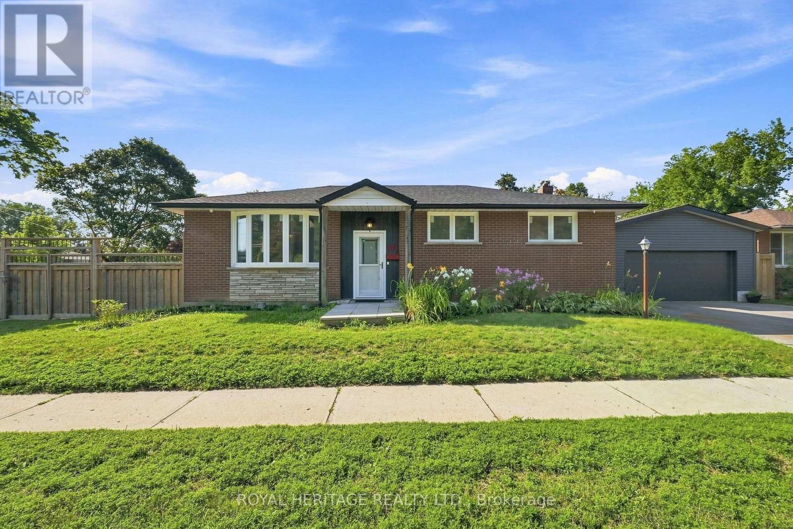 471 ROSSLAND ROAD E, Oshawa, Ontario