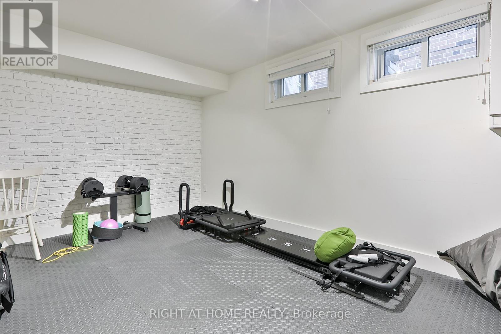 34 Scarcliff Gardens, Toronto, Ontario M1E 2A2 - Photo 27 - E13665998