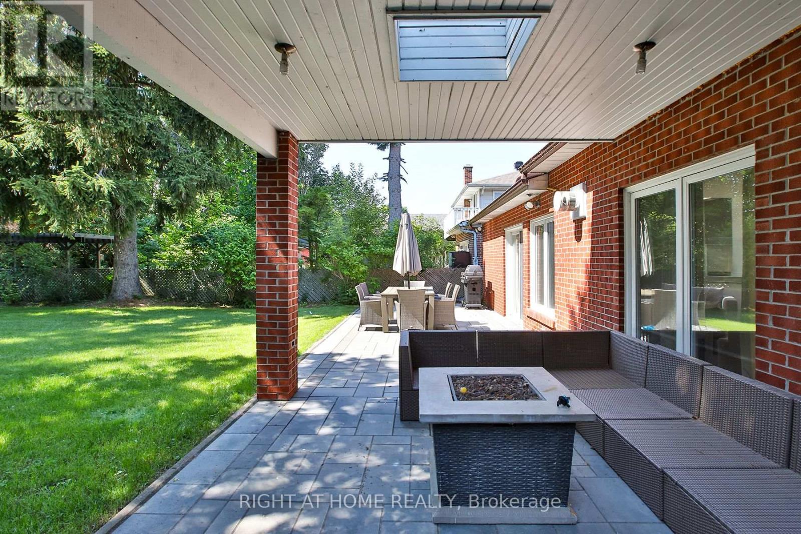 34 Scarcliff Gardens, Toronto, Ontario M1E 2A2 - Photo 31 - E13665998