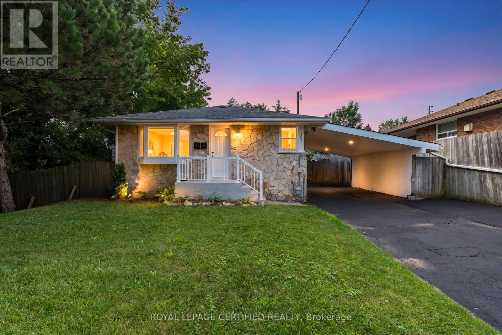 301 Geneva Avenue, Oshawa, Ontario  L1J 1L9 - Photo 2 - E13666002