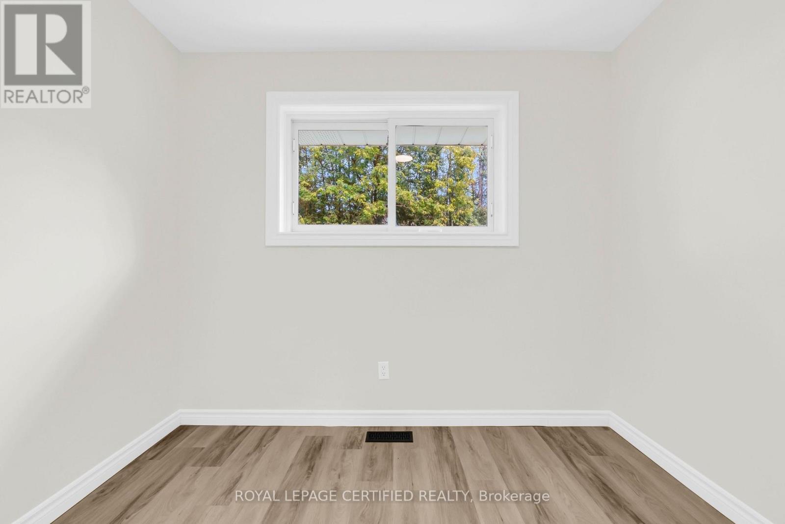 301 Geneva Avenue, Oshawa, Ontario  L1J 1L9 - Photo 23 - E13666002