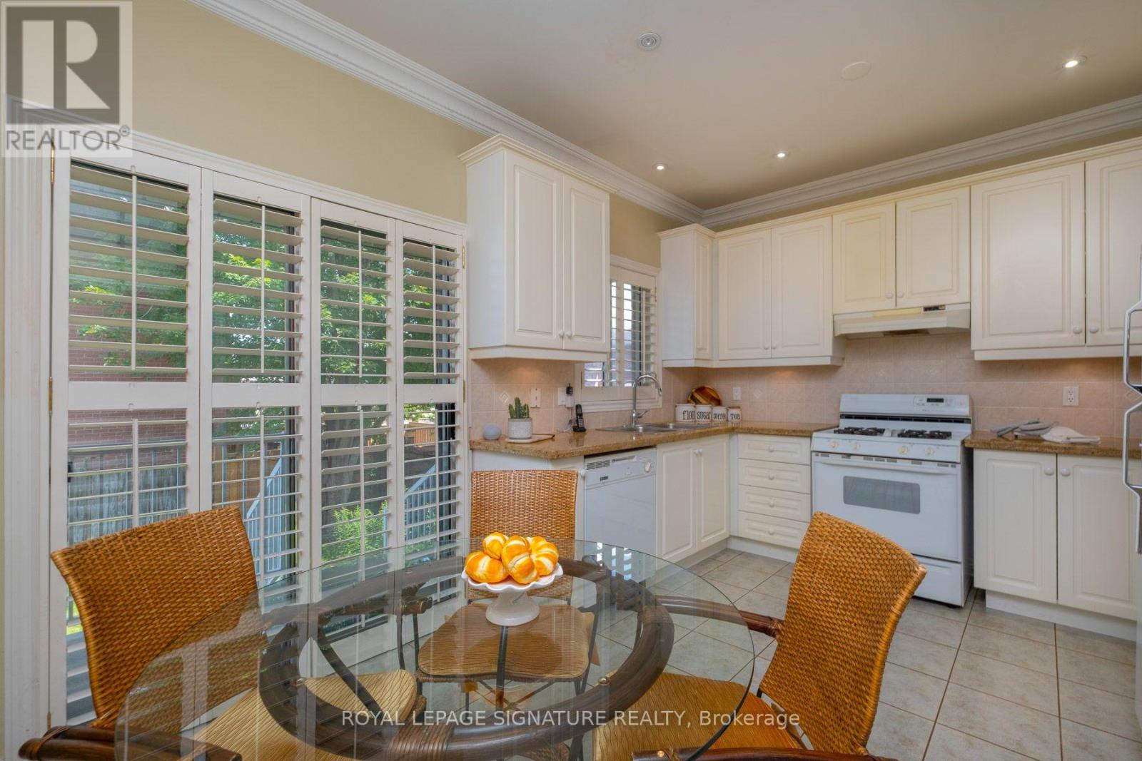 1519 Napanee Road, Pickering, Ontario  L1V 6N9 - Photo 10 - E13666030