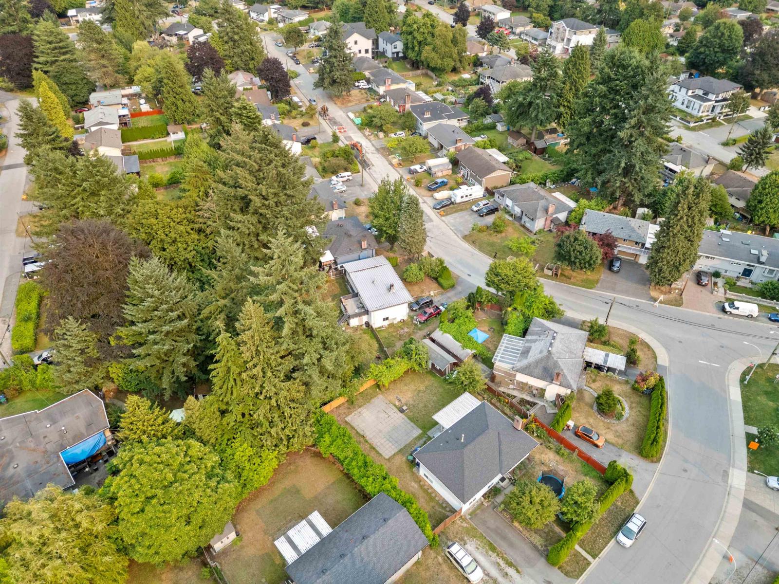 14935 Canary Drive, Surrey, British Columbia  V3R 4V2 - Photo 3 - R3154270