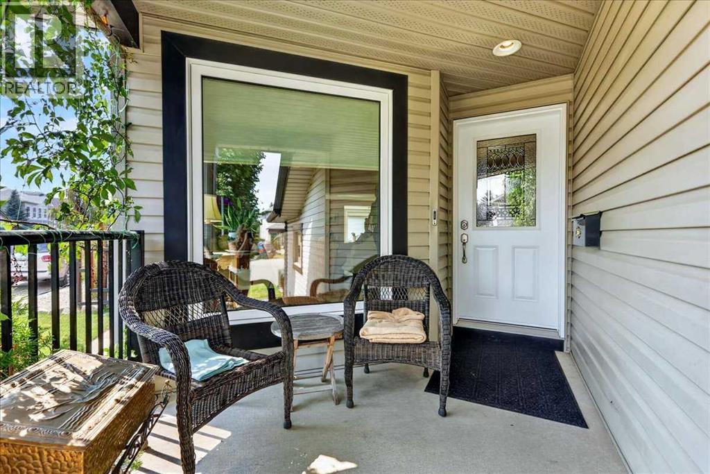 23 Cranfield Crescent SE, Calgary, Alberta  T3M 1A6 - Photo 3 - A2332192