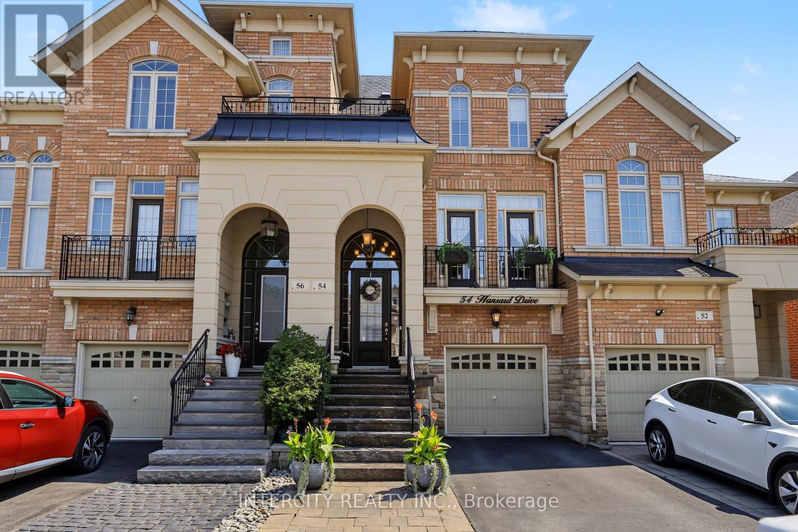 54 HANSARD DRIVE, Vaughan, Ontario