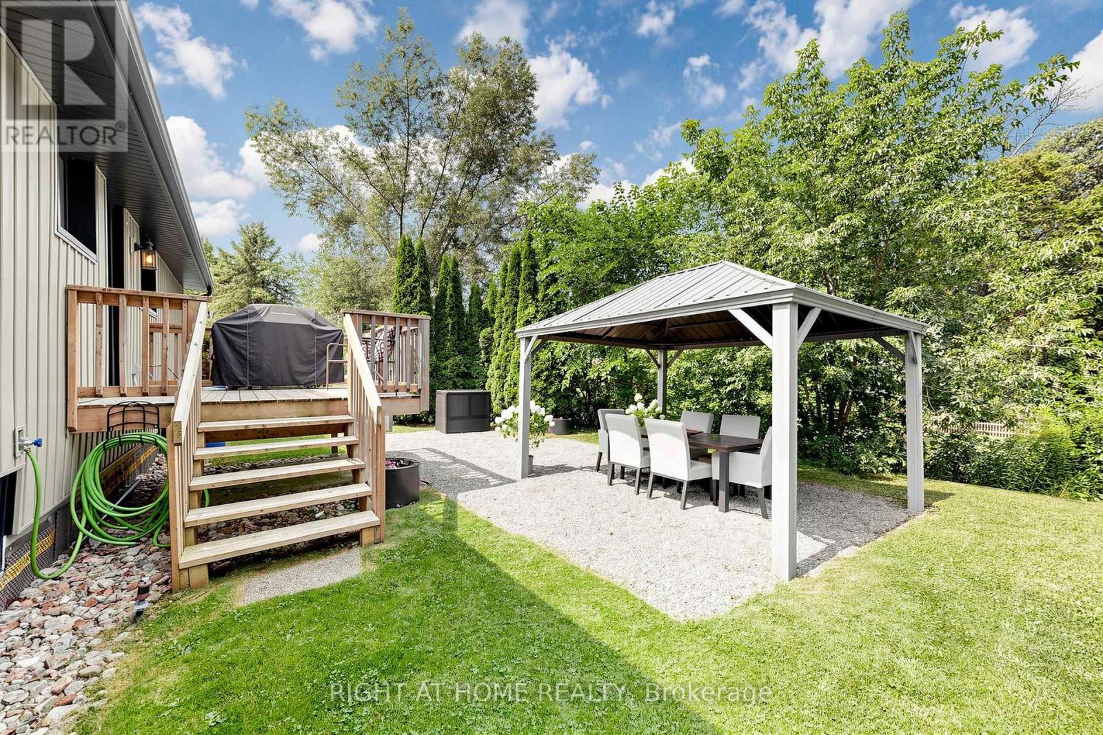 4 Waterbend Drive, Georgina, Ontario  L4P 2S2 - Photo 32 - N13665890