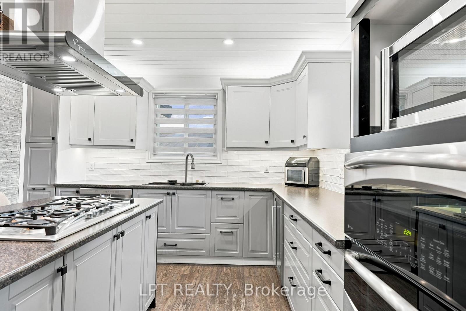 2628 Westshore Crescent, Severn (West Shore), Ontario  L3V 0V8 - Photo 14 - S13666014