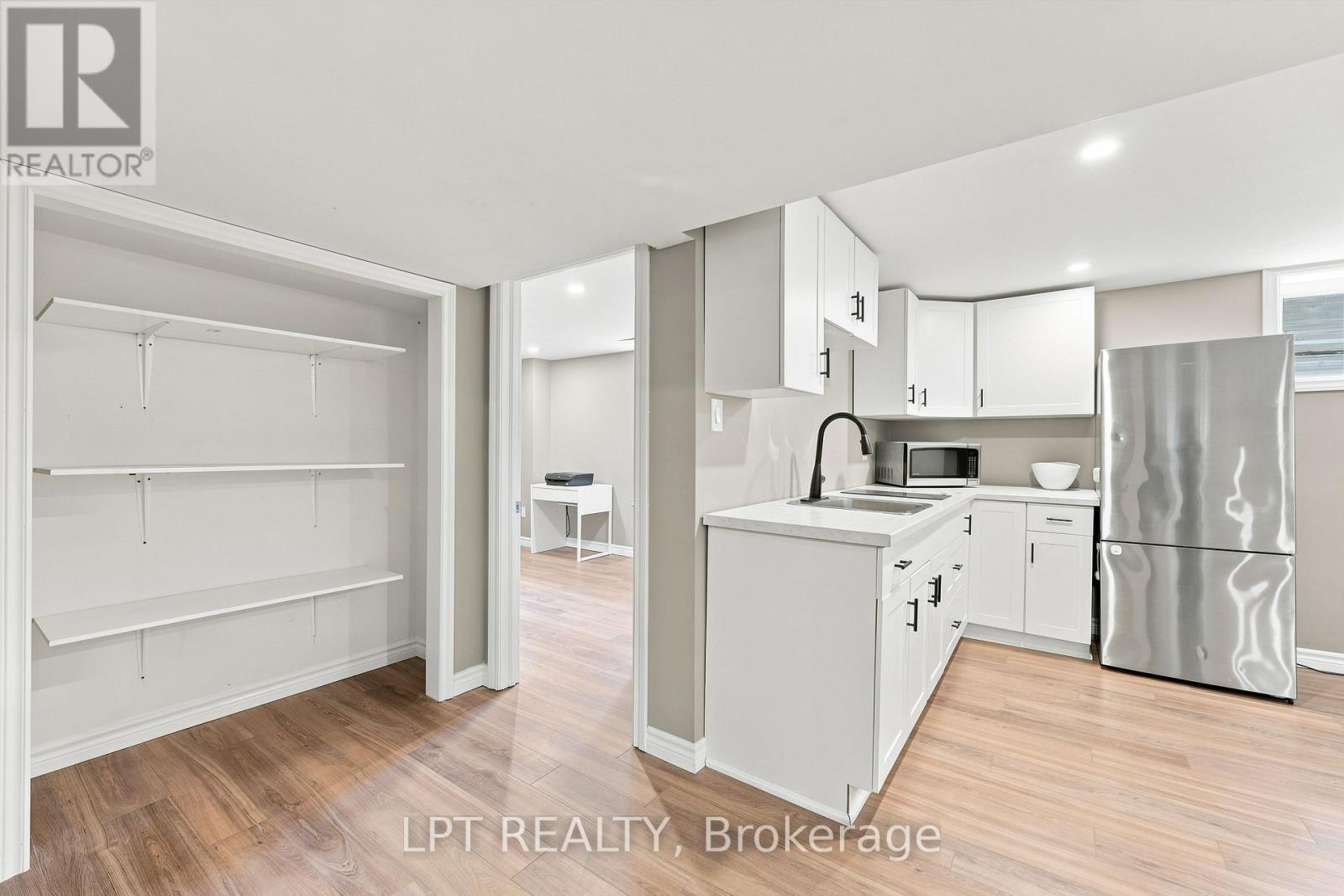 2628 Westshore Crescent, Severn (West Shore), Ontario  L3V 0V8 - Photo 30 - S13666014