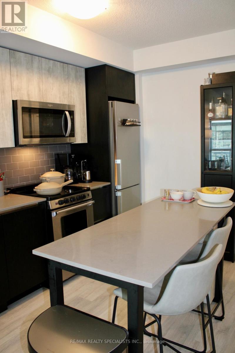 809 - 251 Manitoba Street, Toronto, Ontario M8Y 0C7 - Photo 4 - W13665802