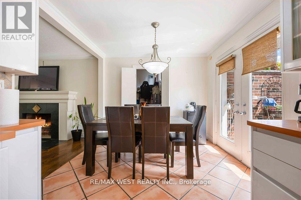 11 Duval Drive, Toronto, Ontario M6L 2J9 - Photo 17 - W13665808