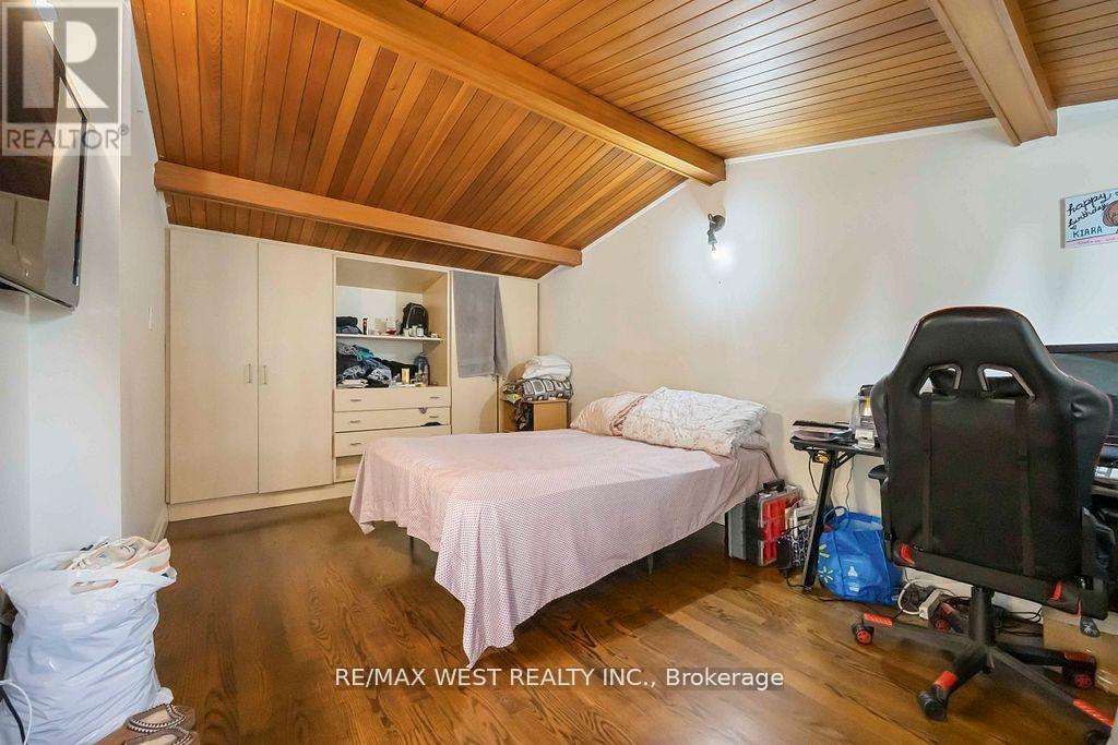 11 Duval Drive, Toronto, Ontario M6L 2J9 - Photo 22 - W13665808
