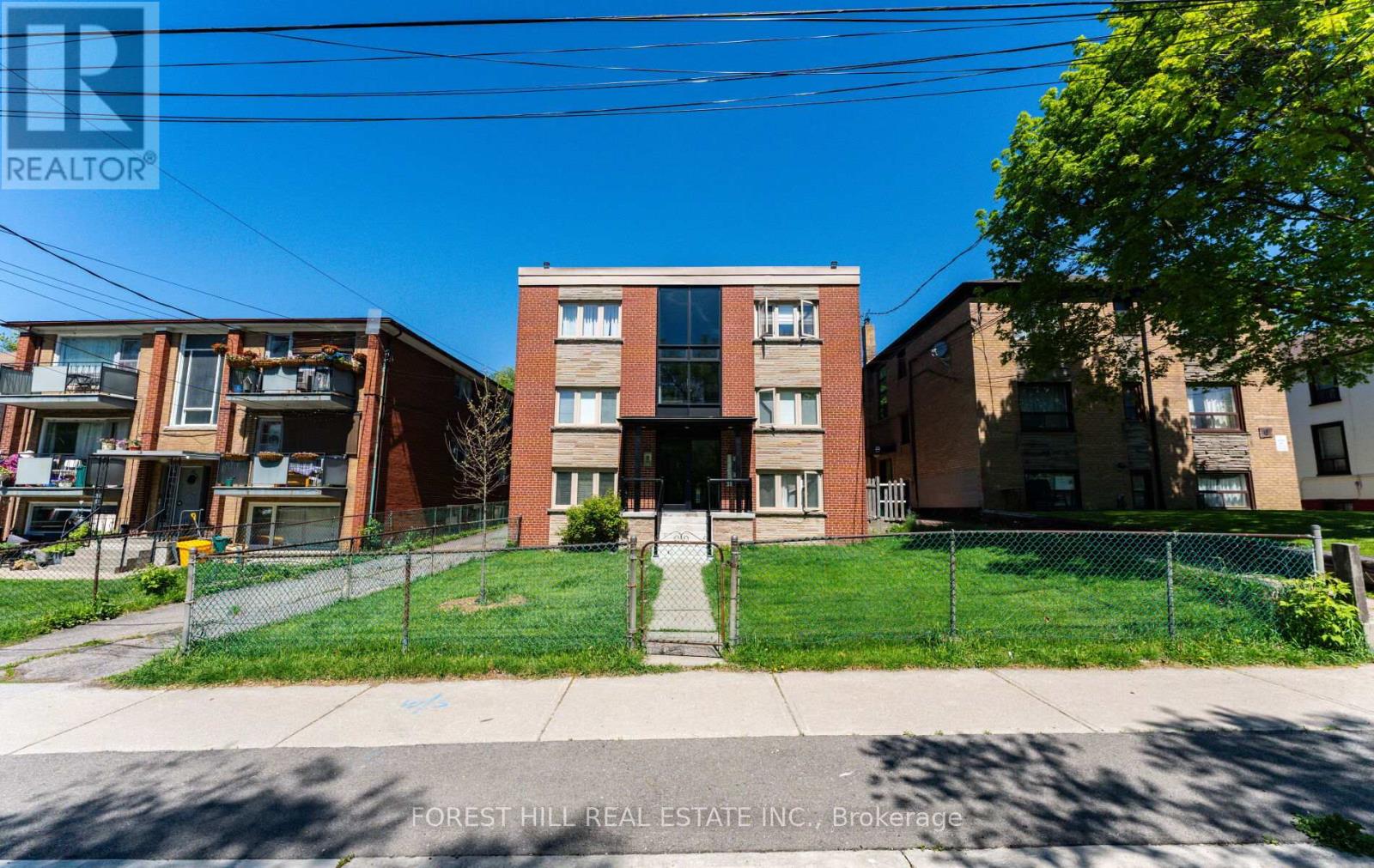 5 - 8 Victoria Street, Toronto, Ontario  M8V 1M6 - Photo 1 - W13665820