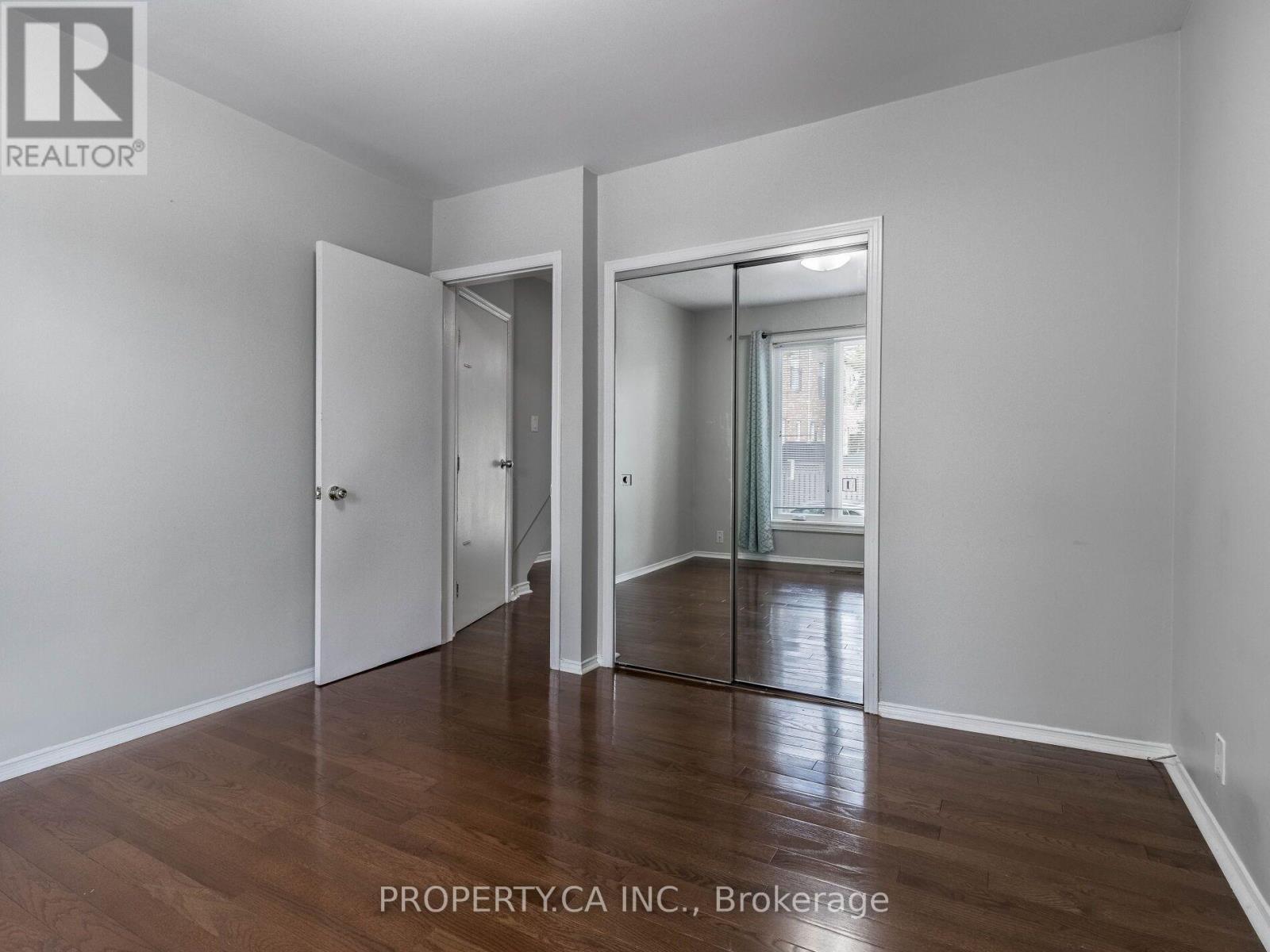 Main - 285 Bartlett Avenue, Toronto, Ontario  M6H 3G3 - Photo 7 - W13665862