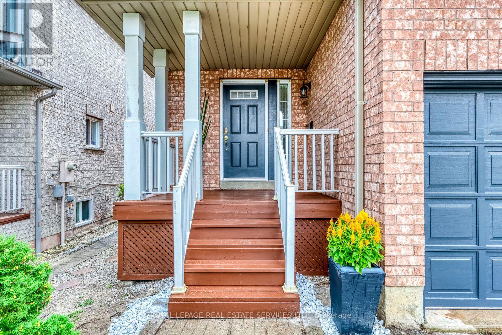 5552 Northrise Road, Mississauga, Ontario  L5M 6E2 - Photo 4 - W13665964