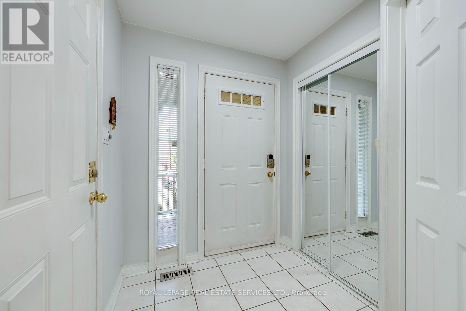5552 Northrise Road, Mississauga, Ontario  L5M 6E2 - Photo 6 - W13665964