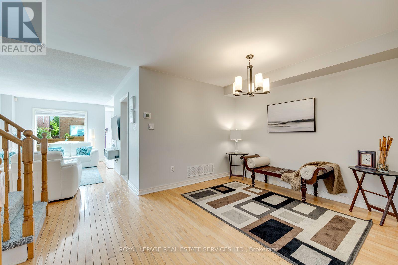 5552 Northrise Road, Mississauga, Ontario  L5M 6E2 - Photo 9 - W13665964