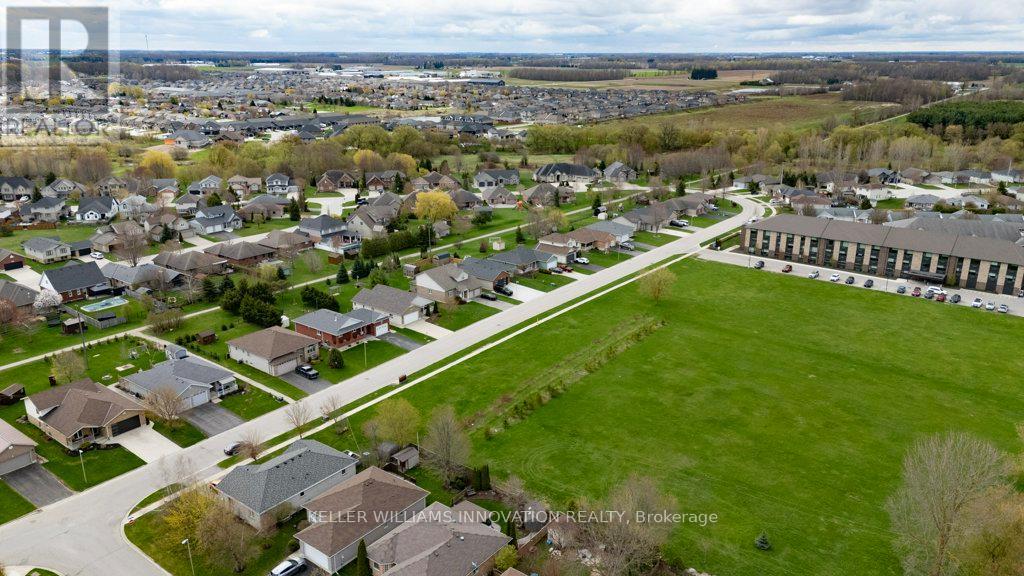 782 Lavery Street, North Perth, Ontario  N4W 3T4 - Photo 45 - X13066890