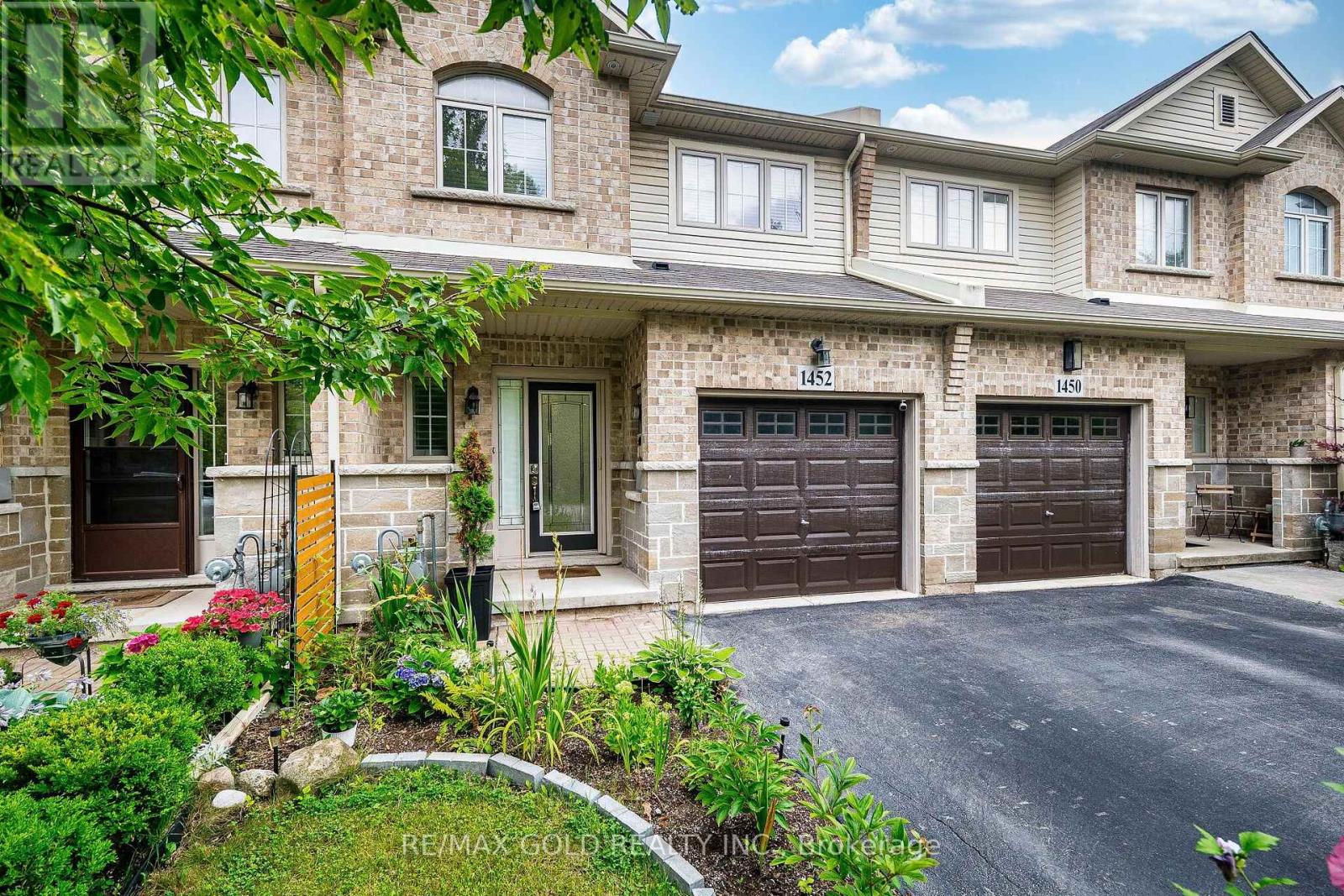 1452 BASELINE ROAD, Hamilton, Ontario