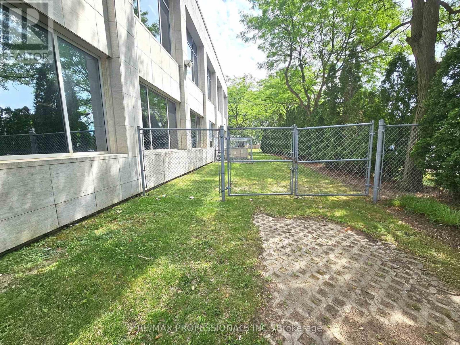 Ll2 - 649 Scottsdale Drive, Guelph, Ontario  N1G 4T7 - Photo 11 - X13665852