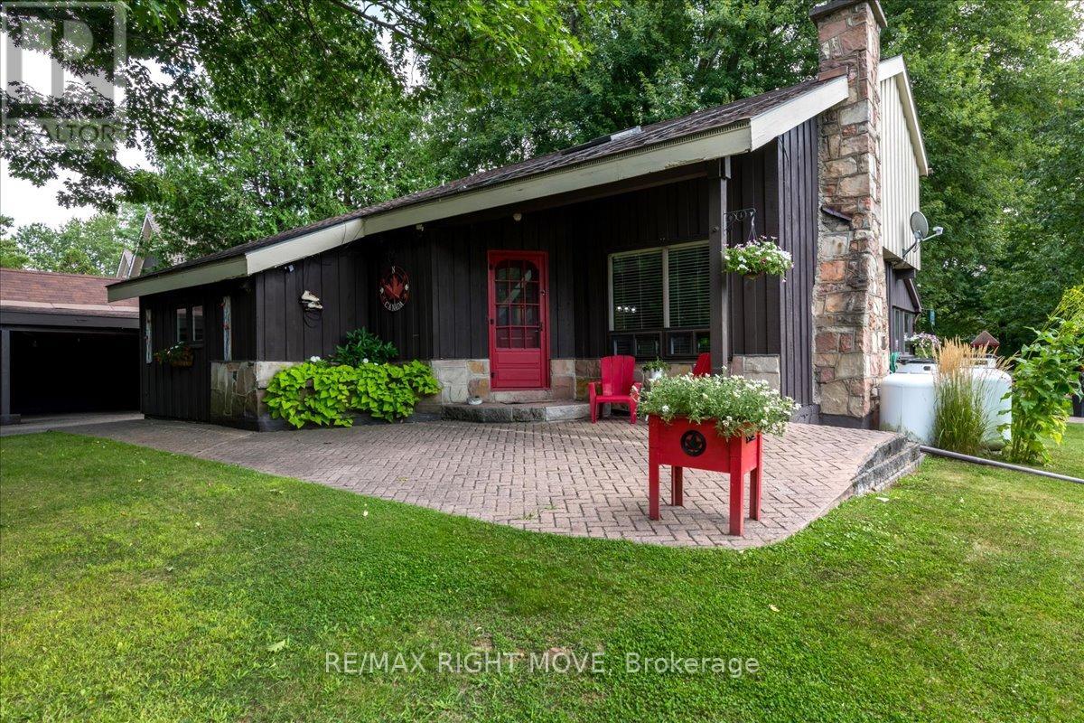 1032 COWBELL LANE, Gravenhurst, Ontario