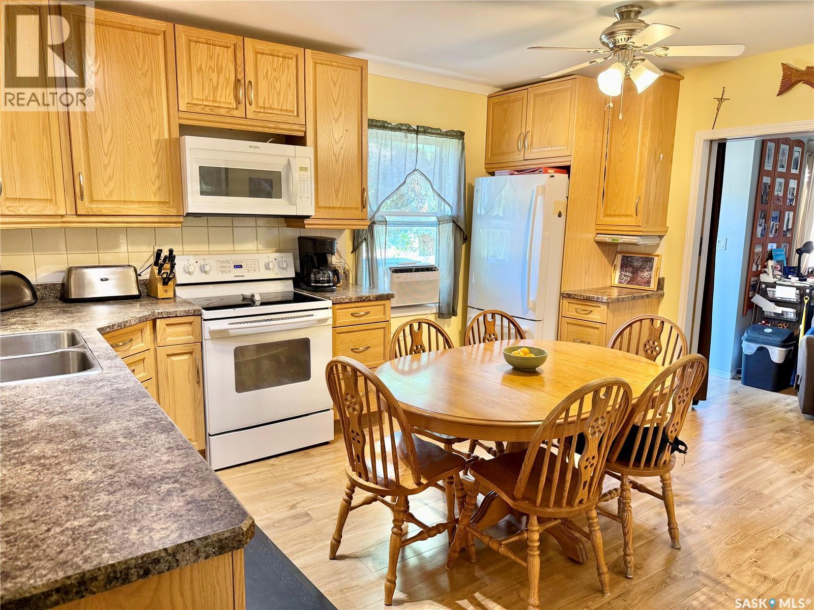 315 3rd Avenue W, Debden, Saskatchewan  S0J 0S0 - Photo 6 - SK045131