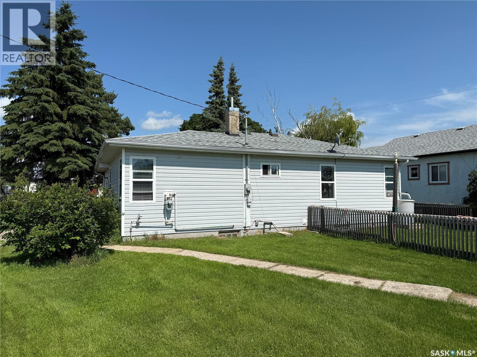 315 3rd Avenue W, Debden, Saskatchewan  S0J 0S0 - Photo 31 - SK045131