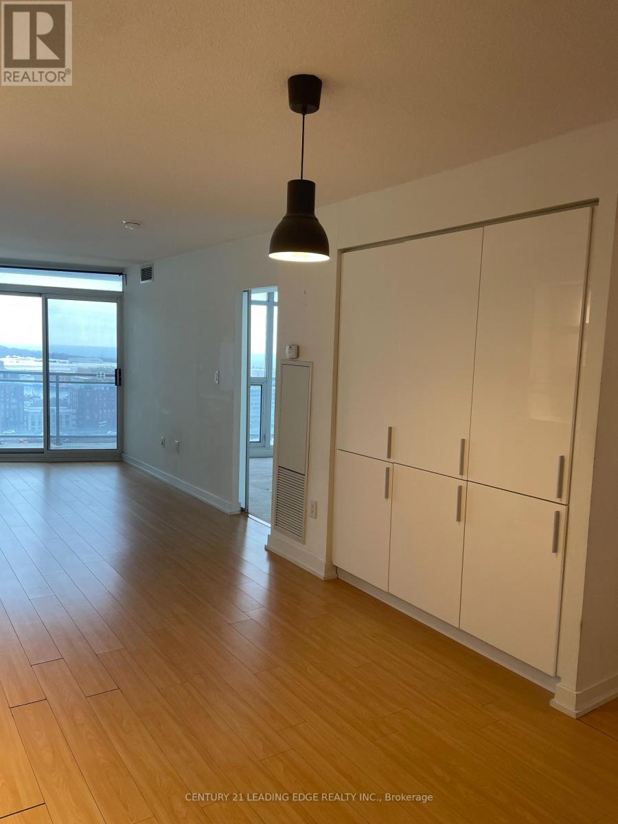 1811 - 25 Capreol Court, Toronto, Ontario  M5V 3Z7 - Photo 13 - C13665978